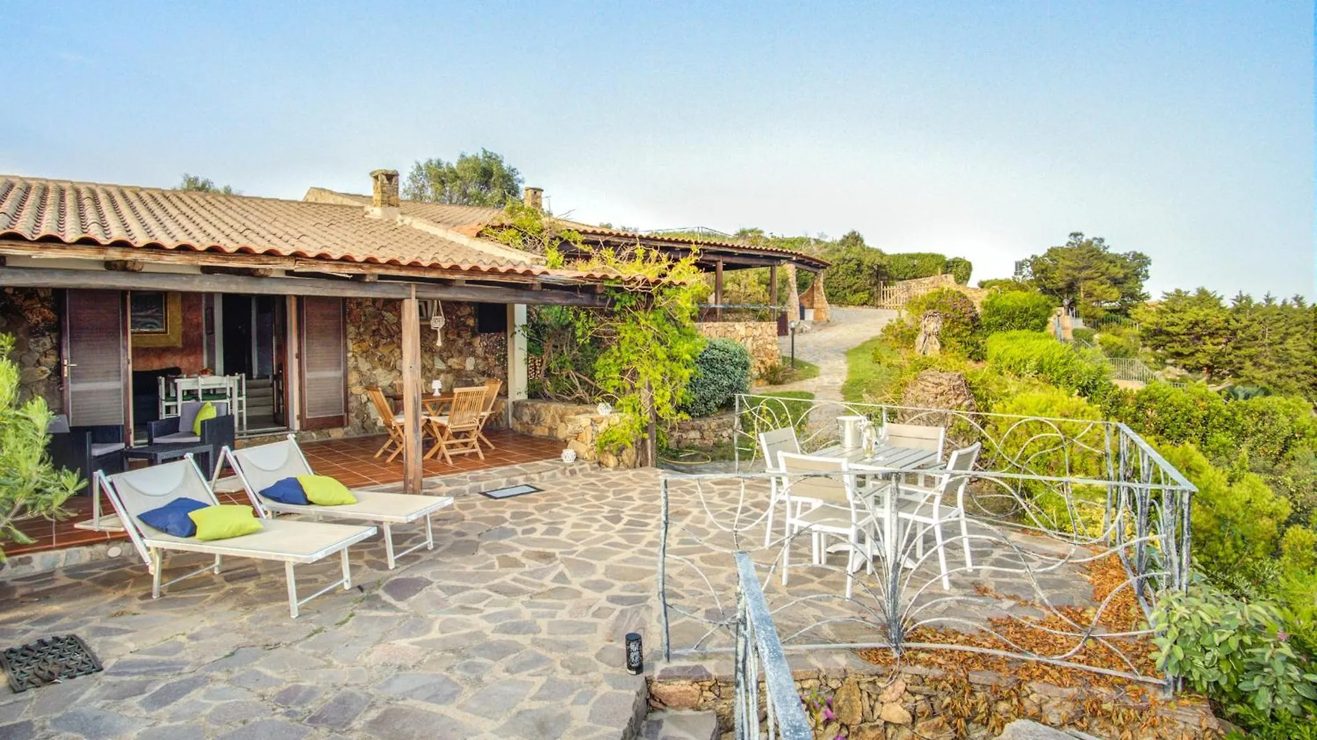 Villa Maria Palau 0*,  Italia